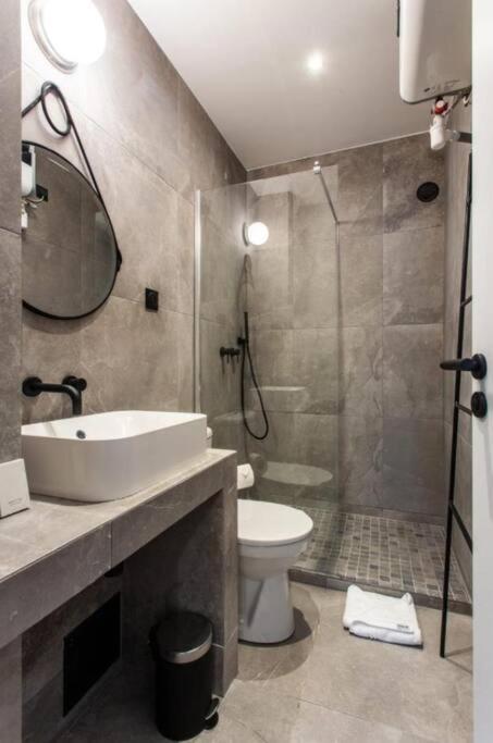 Apartamento St Germain-Bon Marche - Cosy N°2 París Exterior foto