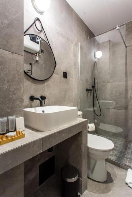 Apartamento St Germain-Bon Marche - Cosy N°2 París Exterior foto
